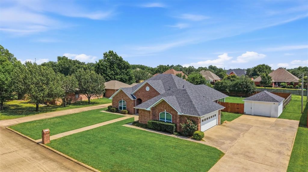 2502 Evelyn Road, Whitesboro