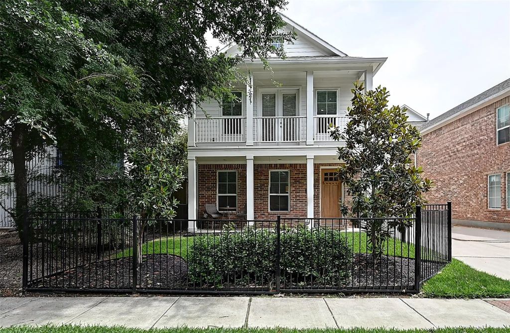 1028 Cavour Place, Dallas