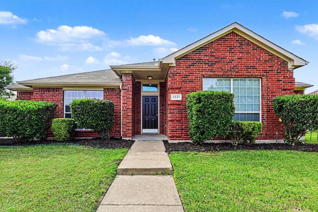 2521 Ash Creek, Mesquite