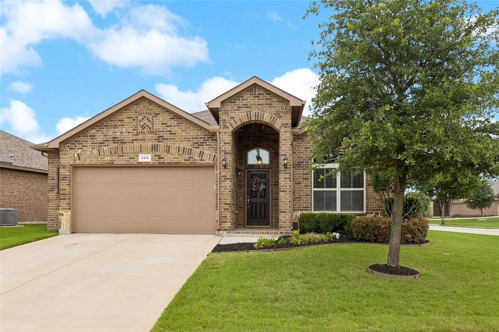 300 Delgany Trail, Fort Worth