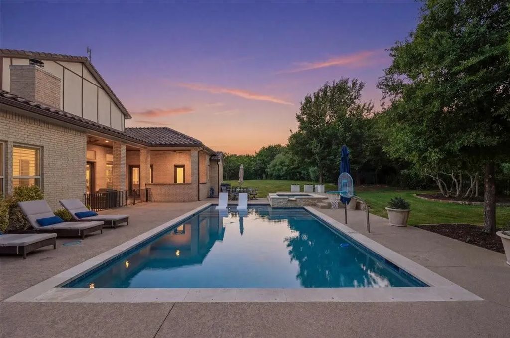 167 Crooked Creek Lane, Aledo