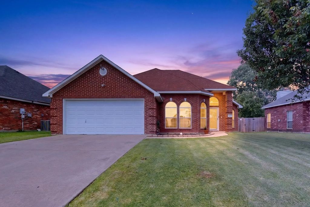 502 Judy Lane, Seagoville