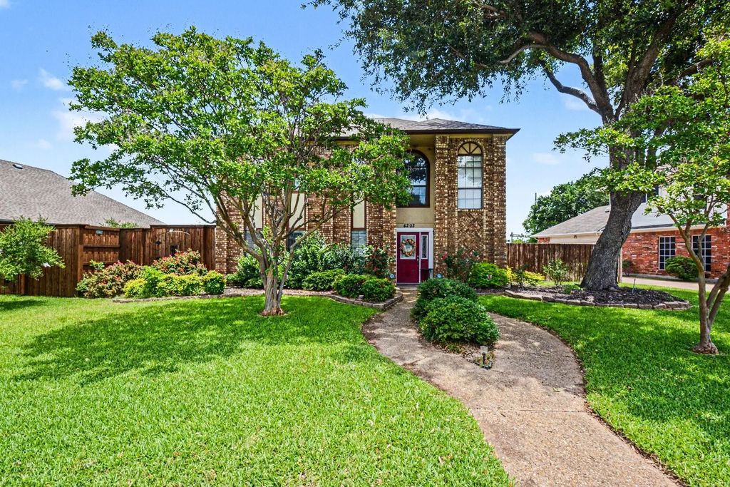 4202 Harvest Hill Road, Carrollton