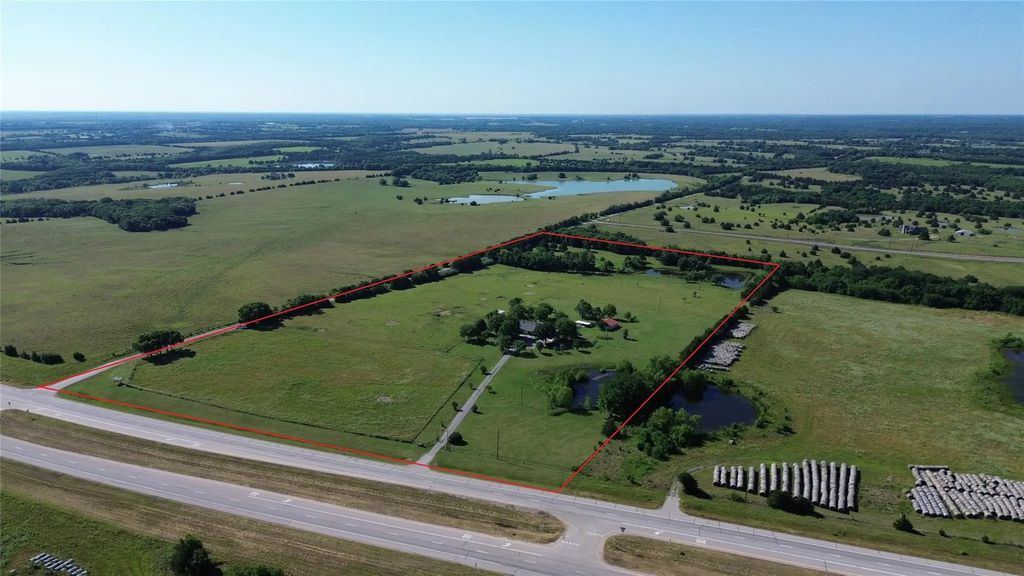 4102 E Us Highway 82 Highway, Dodd City