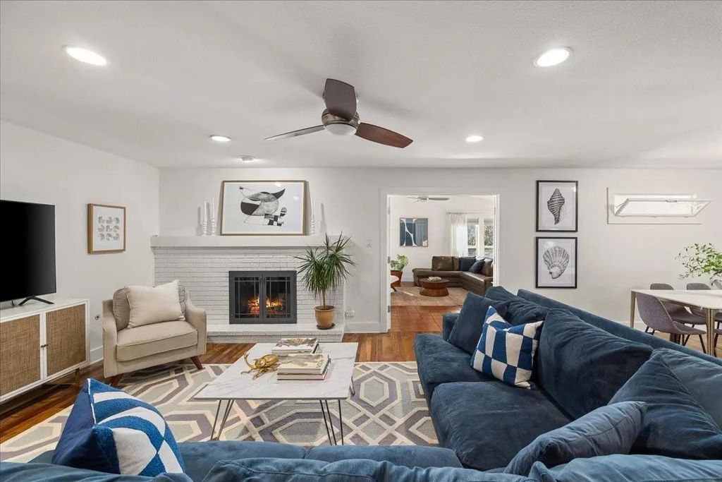 6301 Firth Road, Fort Worth