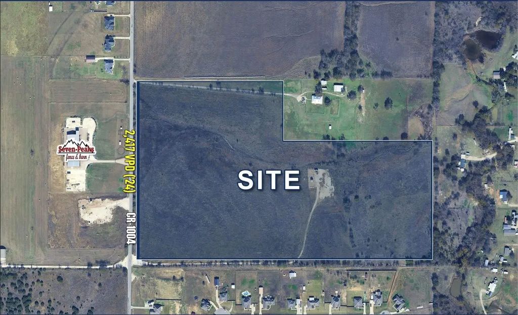 9526 County Road 1004, Godley