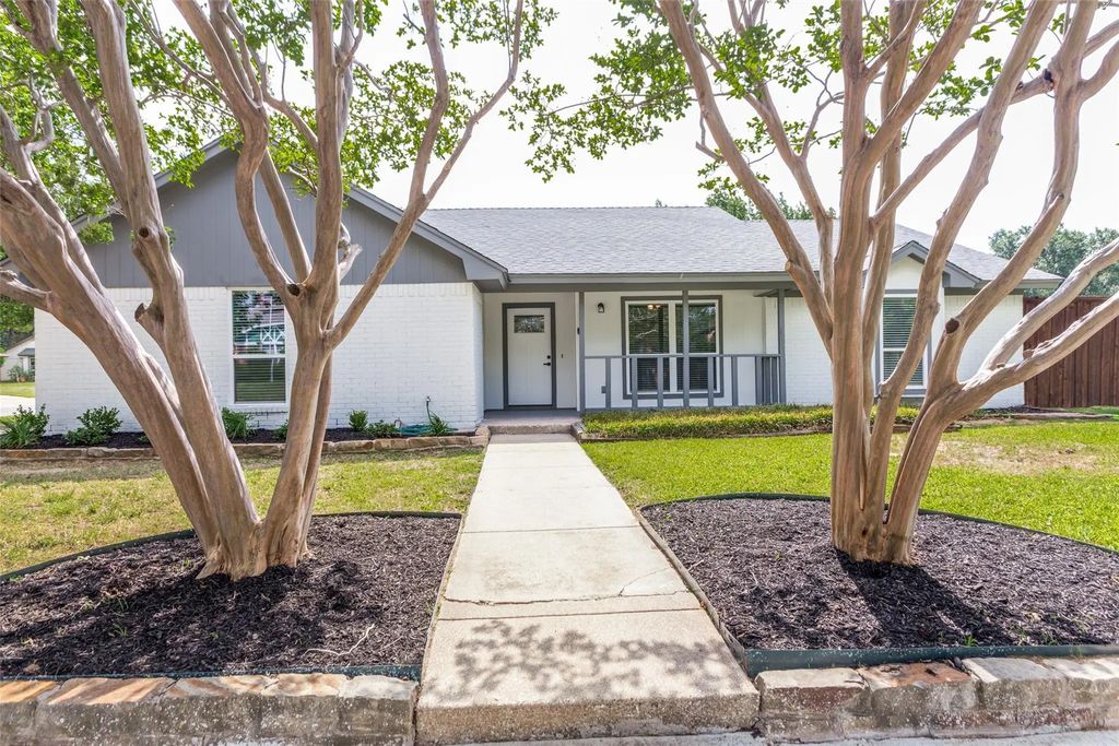 7208 Stonybrooke Drive, North Richland Hills
