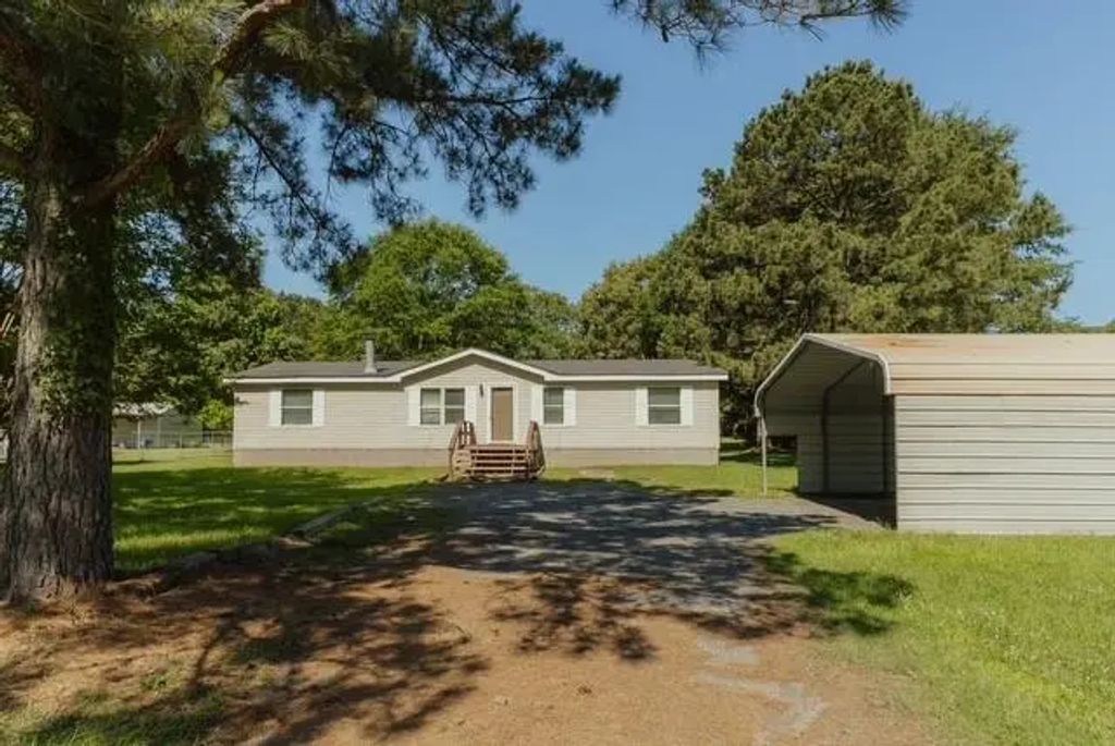 135 Princeton Lane E, Princeton