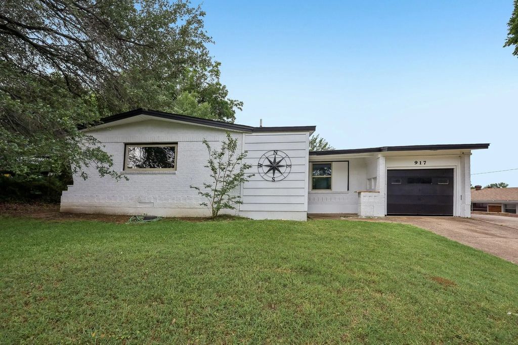 917 Nw 8th Street, Grand Prairie