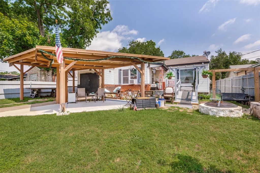 4015 Poinsettia Drive, Dallas