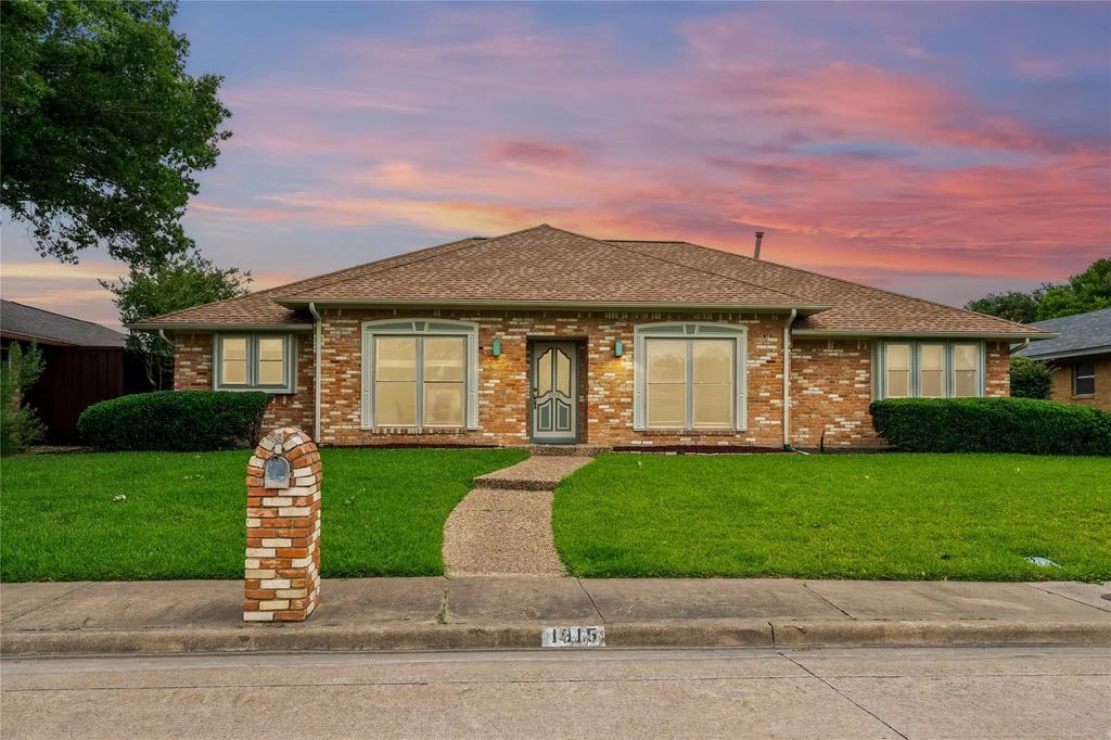 1915 Camden Way, Carrollton