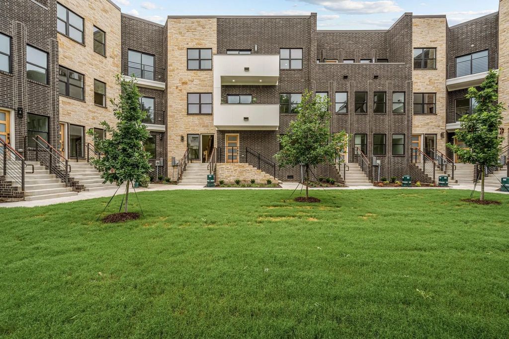 2727 Azalea Park Circle, Fort Worth