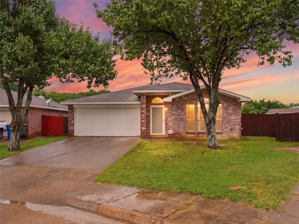 9307 Crimnson Court, Dallas