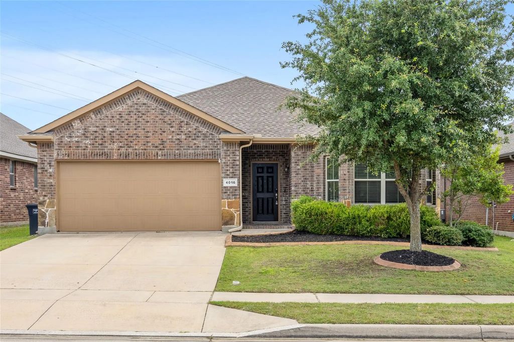 4016 Lazy River Ranch Road, Fort Worth