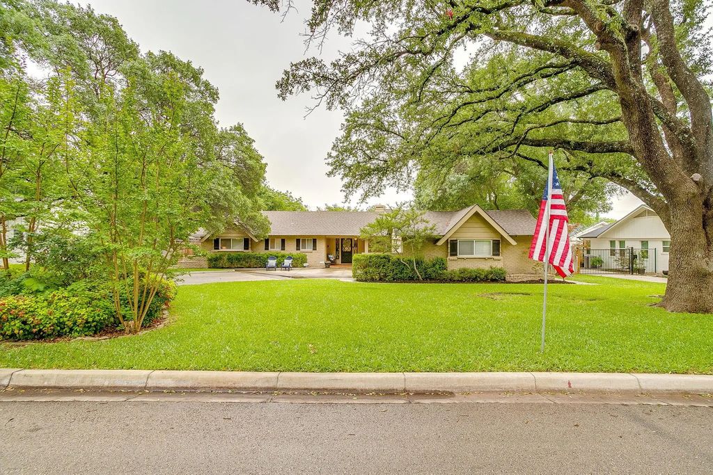 4316 Clayton Road W, Fort Worth