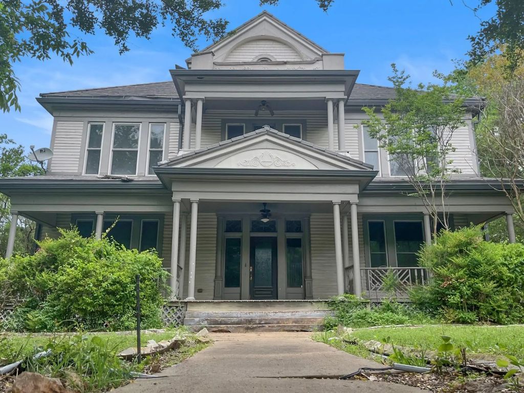 402 E Grand Street, Whitewright