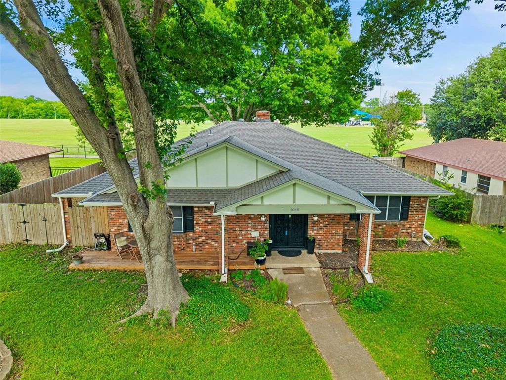 1012 Townsend Lane, DeSoto