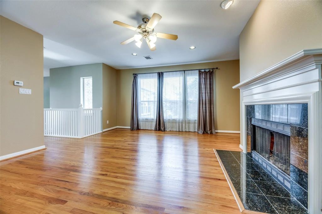 3903 Holland Avenue, Dallas