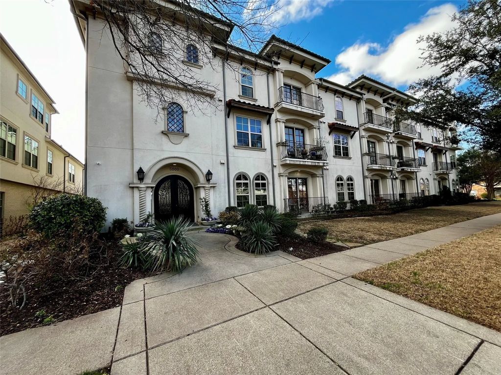 5808 Mccommas Boulevard A105, Dallas