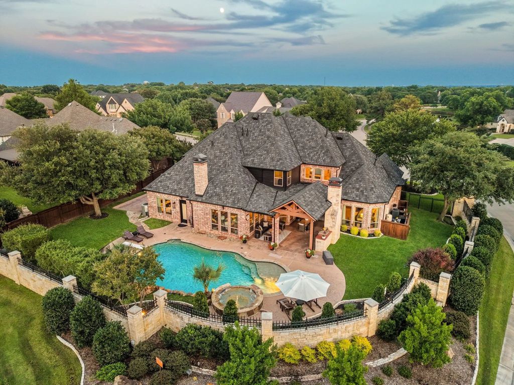 516 Remington Court, Colleyville
