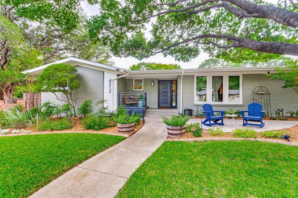 4312 Warnock Court, Fort Worth