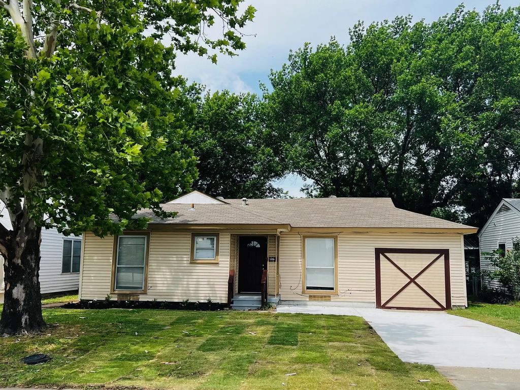 1026 Sw 3rd Street, Grand Prairie