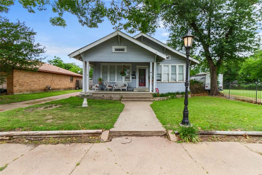 1594 W 4th Avenue, Corsicana