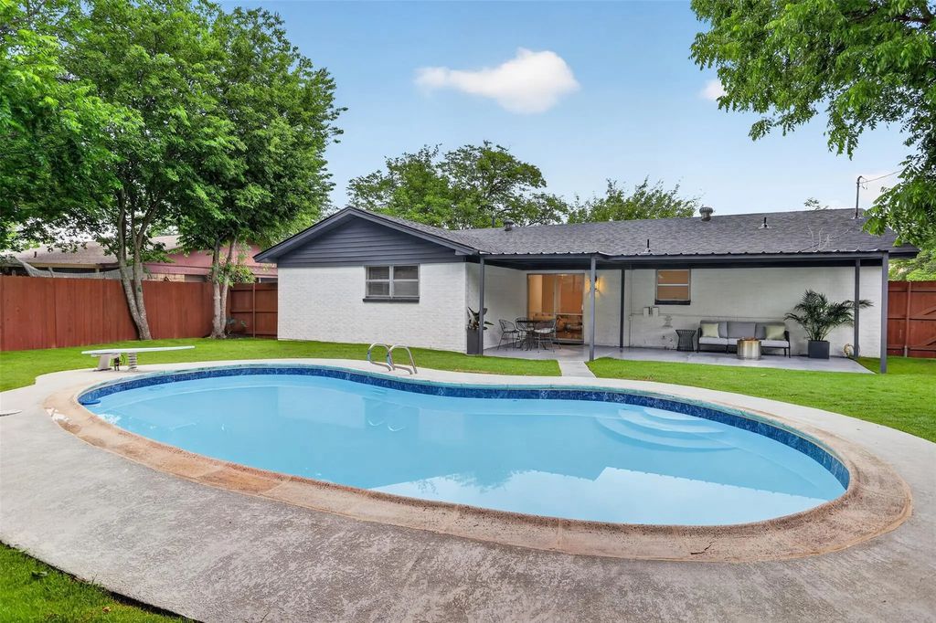 1012 Edna Drive, Everman