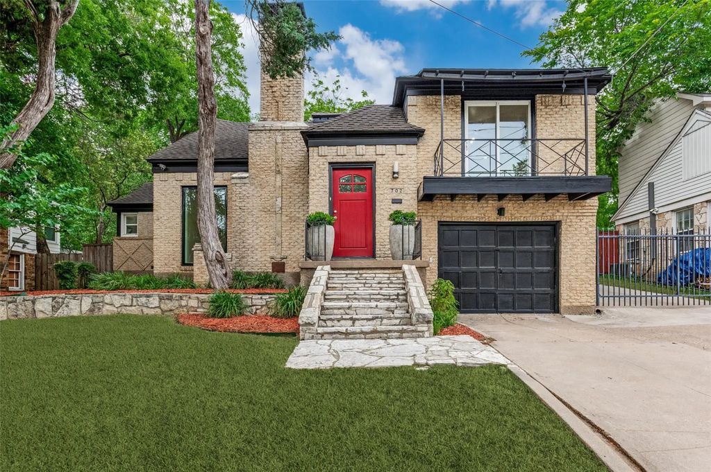 702 N Hampton Road, Dallas