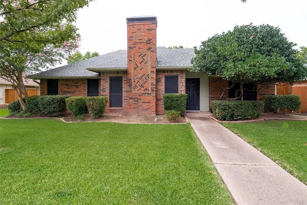 2021 Espinosa Drive, Carrollton