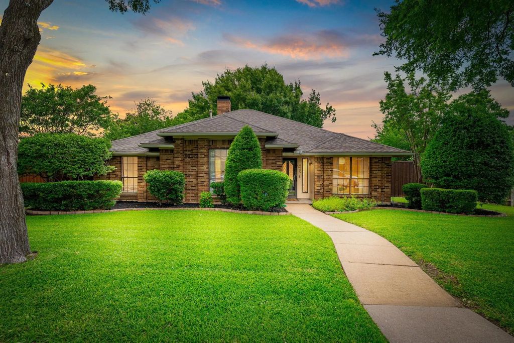 4405 Avonshire Lane, Plano