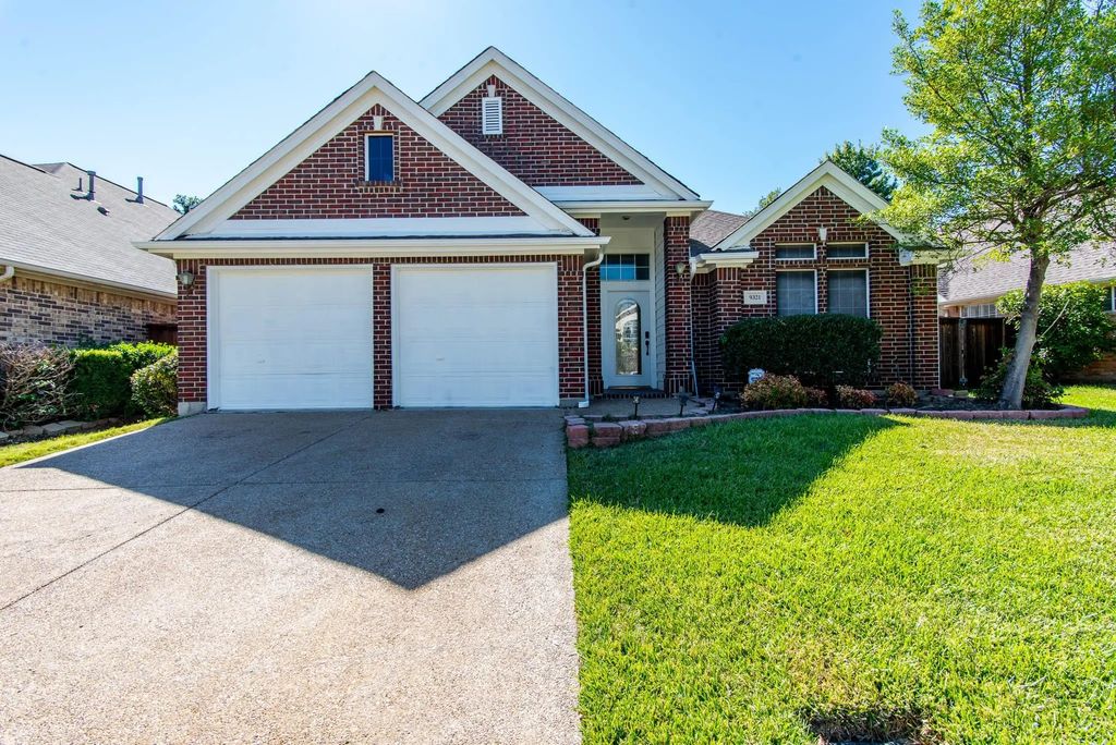 9321 Western Trail, Irving