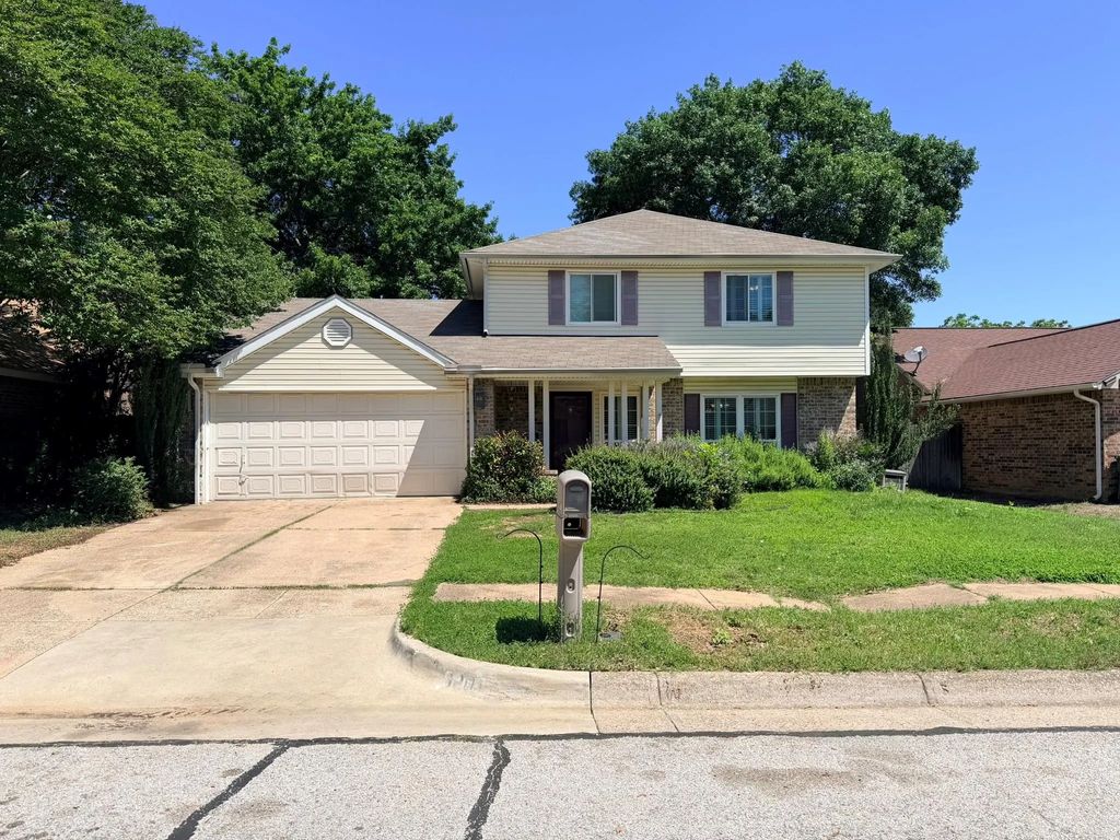 6801 Greenspring Drive, Arlington
