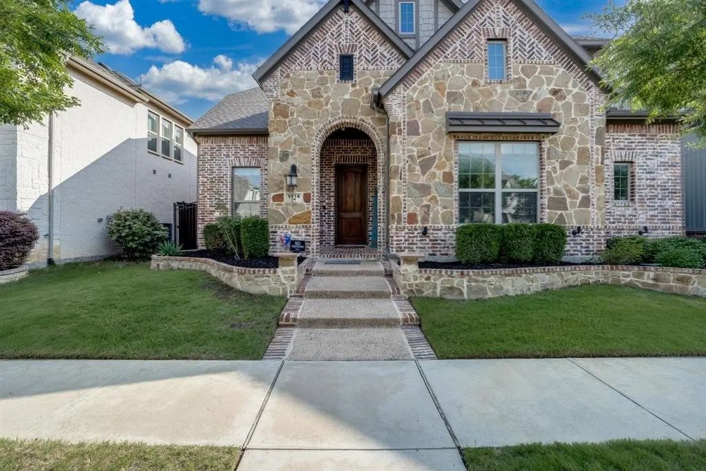1516 Colorado Ruby Court, Arlington