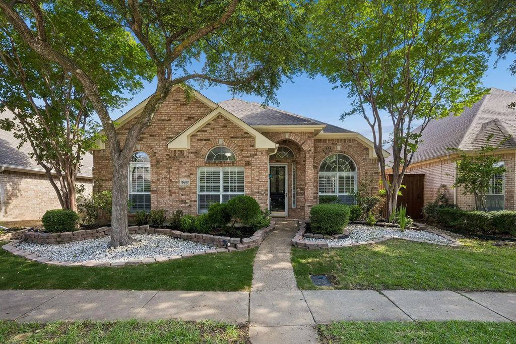 8608 Mill Creek Road, Irving