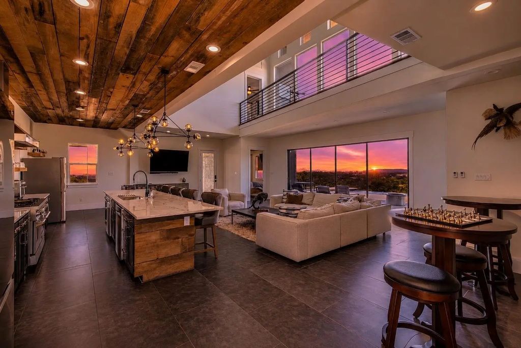 6160 W Hells Gate Drive, Possum Kingdom Lake