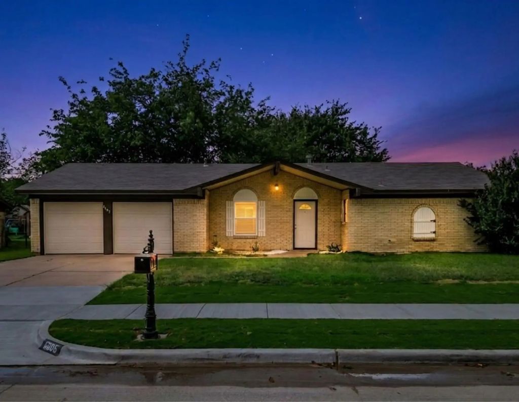 6605 Summertime Lane, Watauga