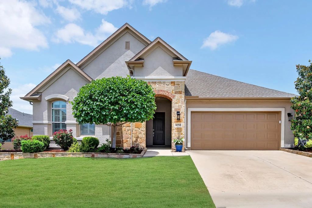 11712 Cinnamon Drive, Denton
