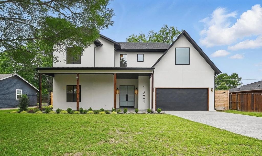 1224 S Pine Street, Grapevine