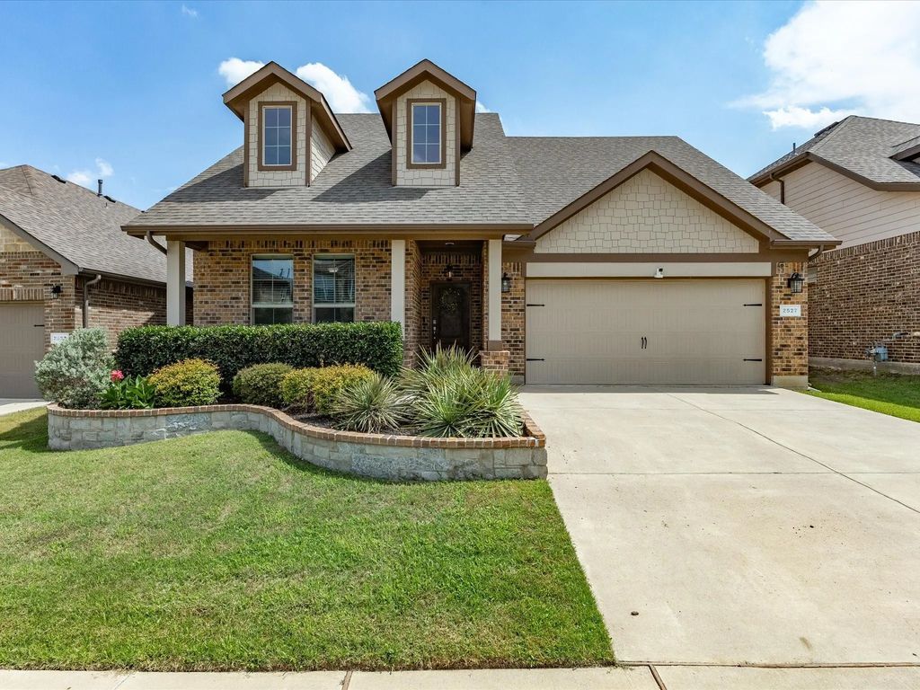 2527 Candle Lane, Northlake