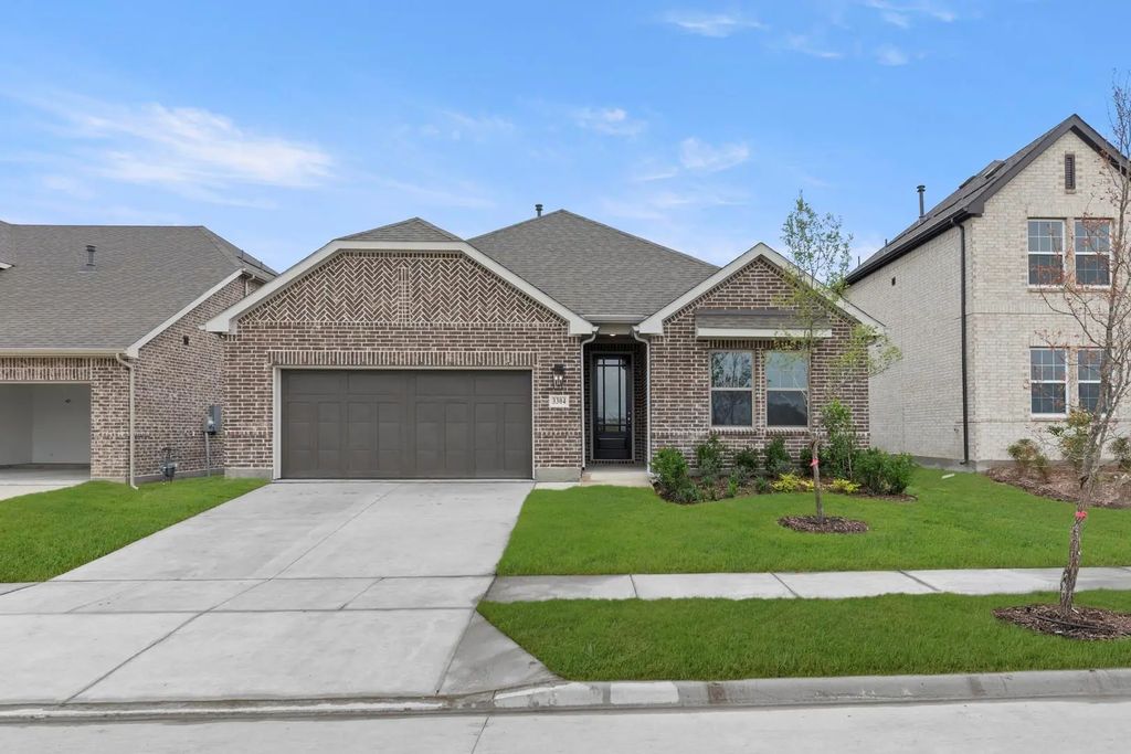 3304 Red Hill Road, Celina