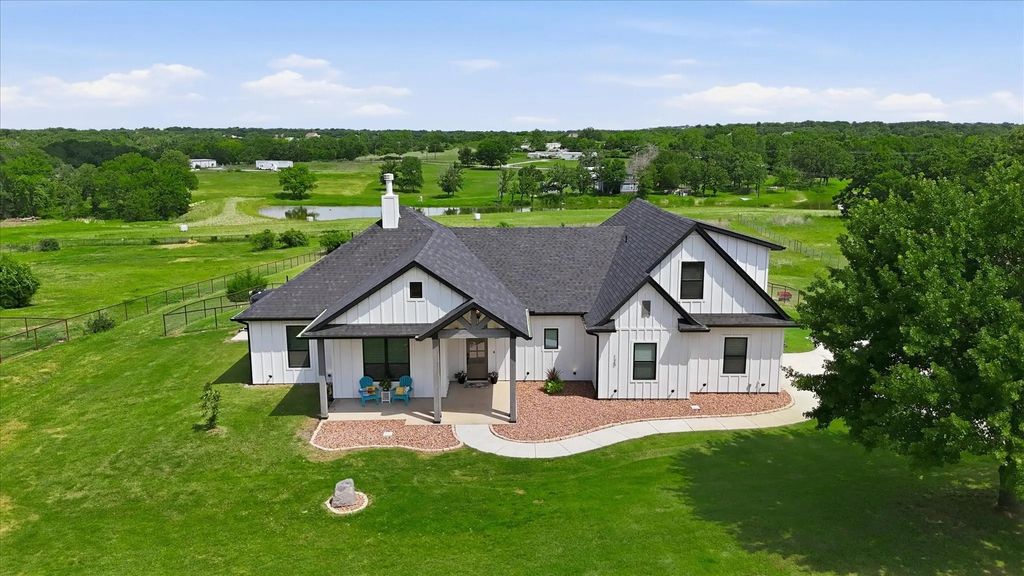 120 Grace View Road, Weatherford