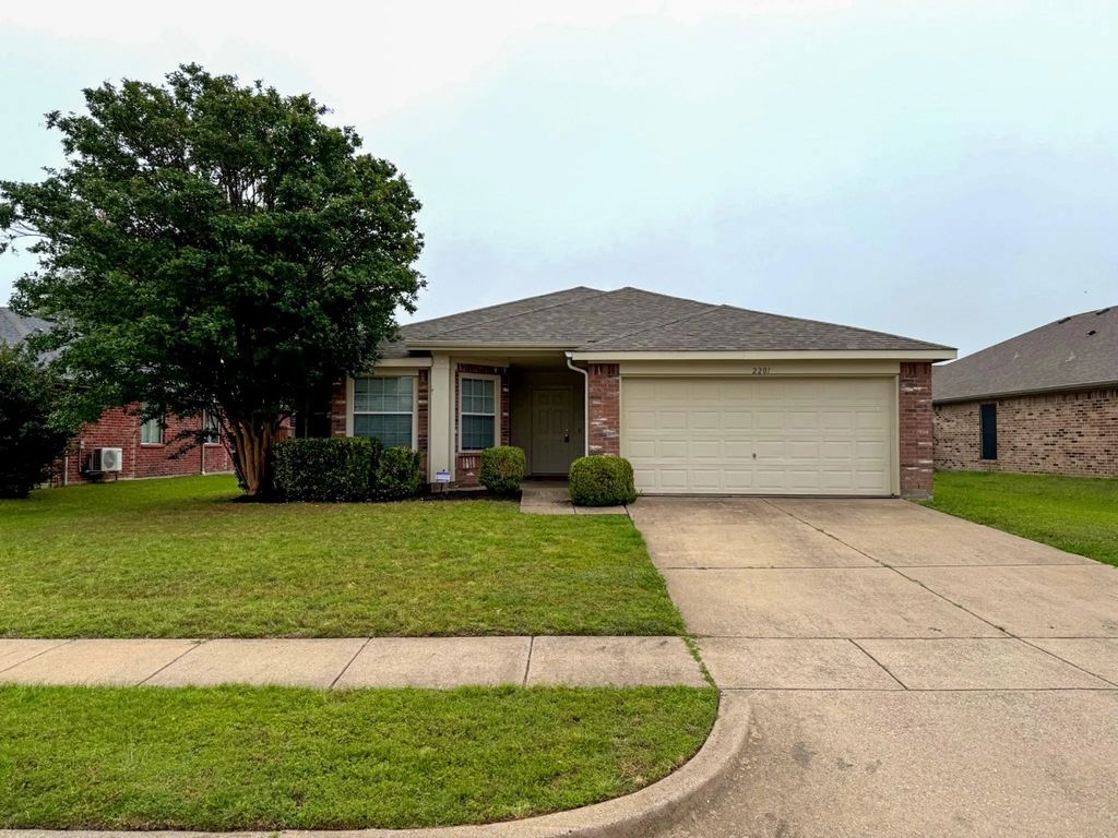 2201 Southridge Lane, Sherman