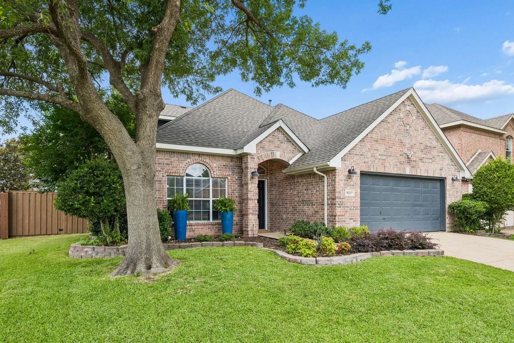 9217 Inverness Drive, Rowlett