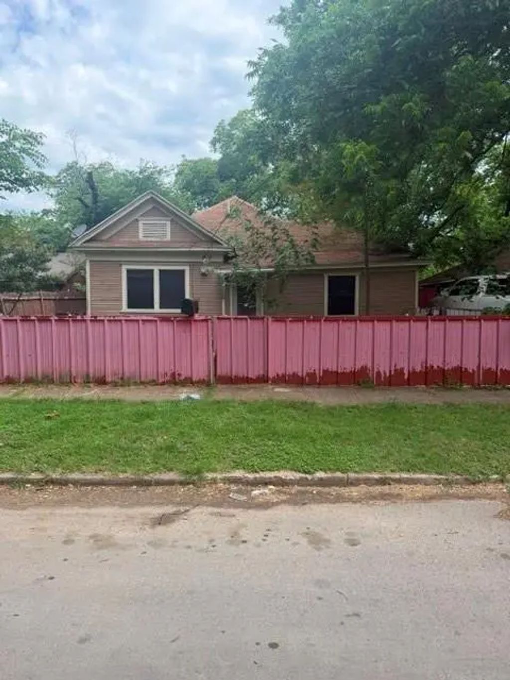 417 W Brooklyn Avenue, Dallas