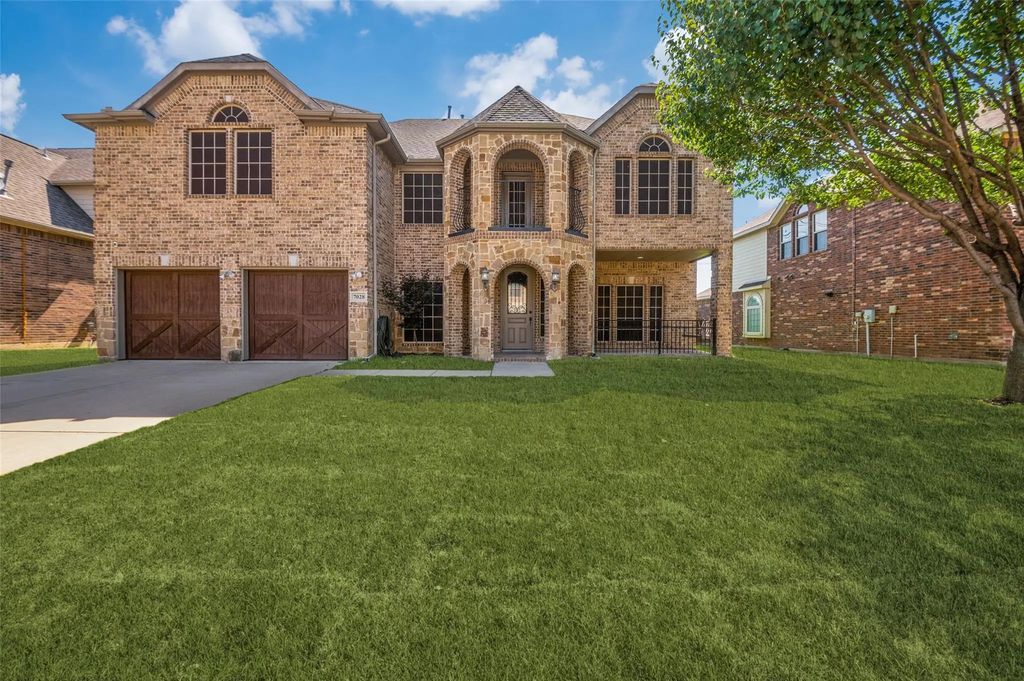 7028 Playa, Grand Prairie