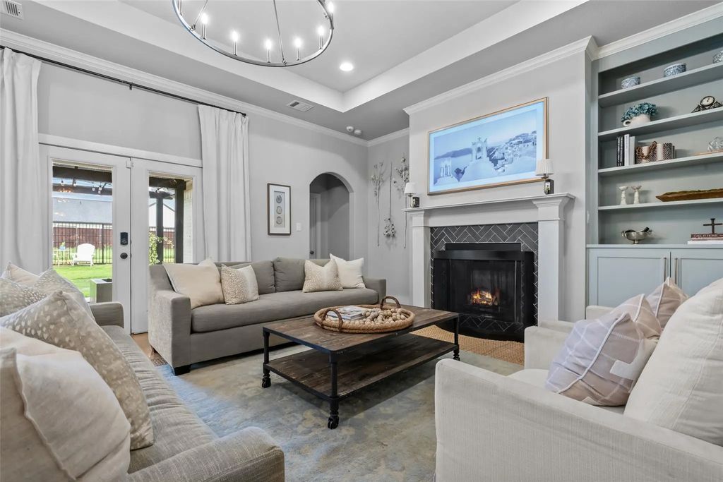 660 Lookout Point Avenue, Aledo