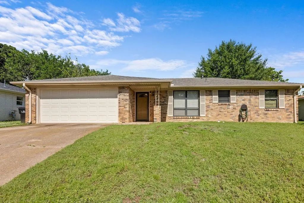 2022 Jerry Avenue, Denison