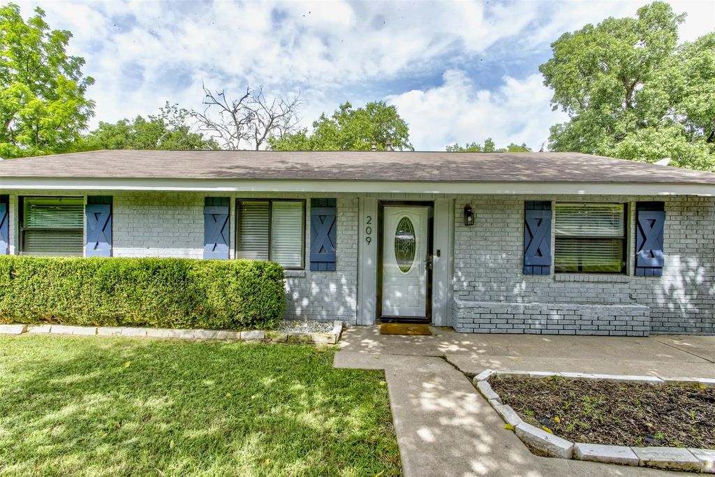 209 Case Street, Weatherford