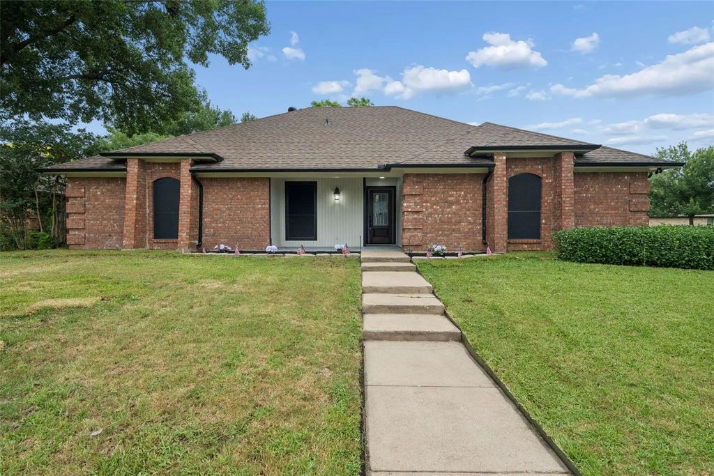 5600 Bogota Drive, North Richland Hills